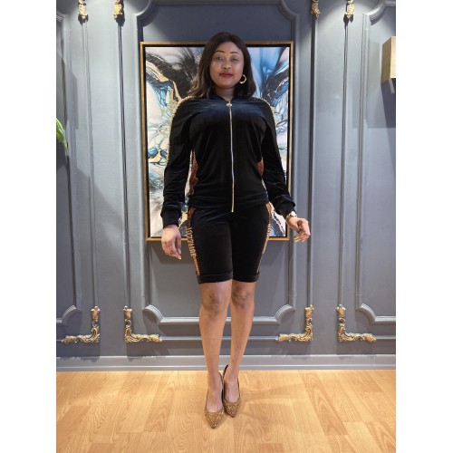 17060 Velvet Short Suit